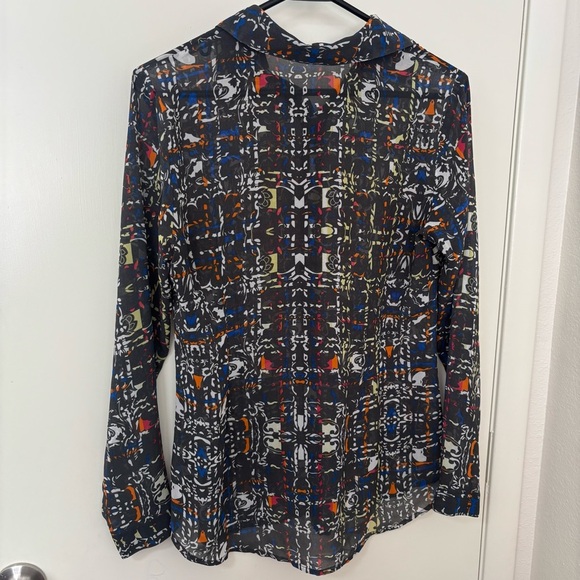 CAbi festival geometric print semi sheer bling sleeve buttons down blouse size S - Picture 3 of 12